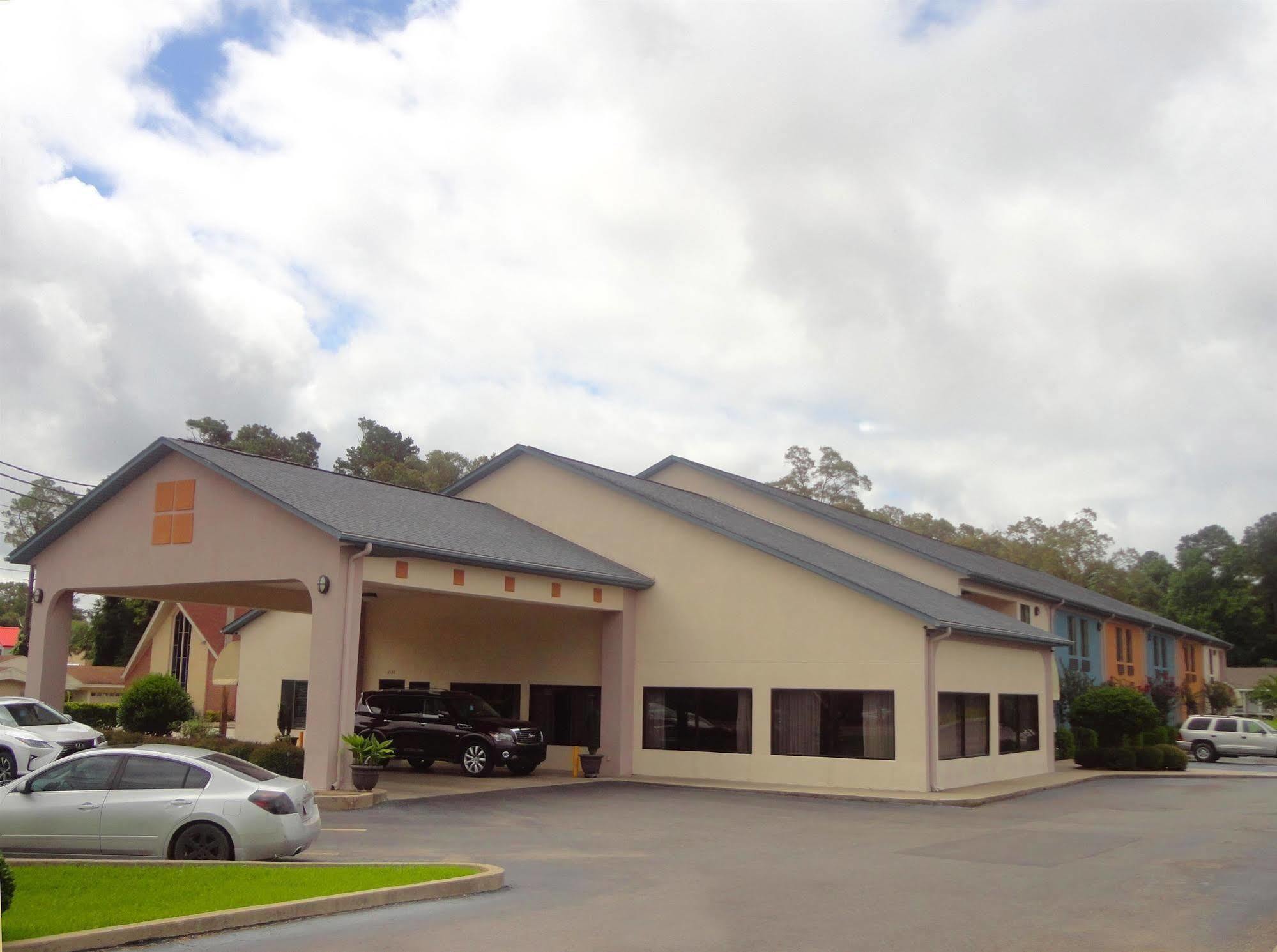 Americas Best Value Inn & Suites Bastrop Екстер'єр фото